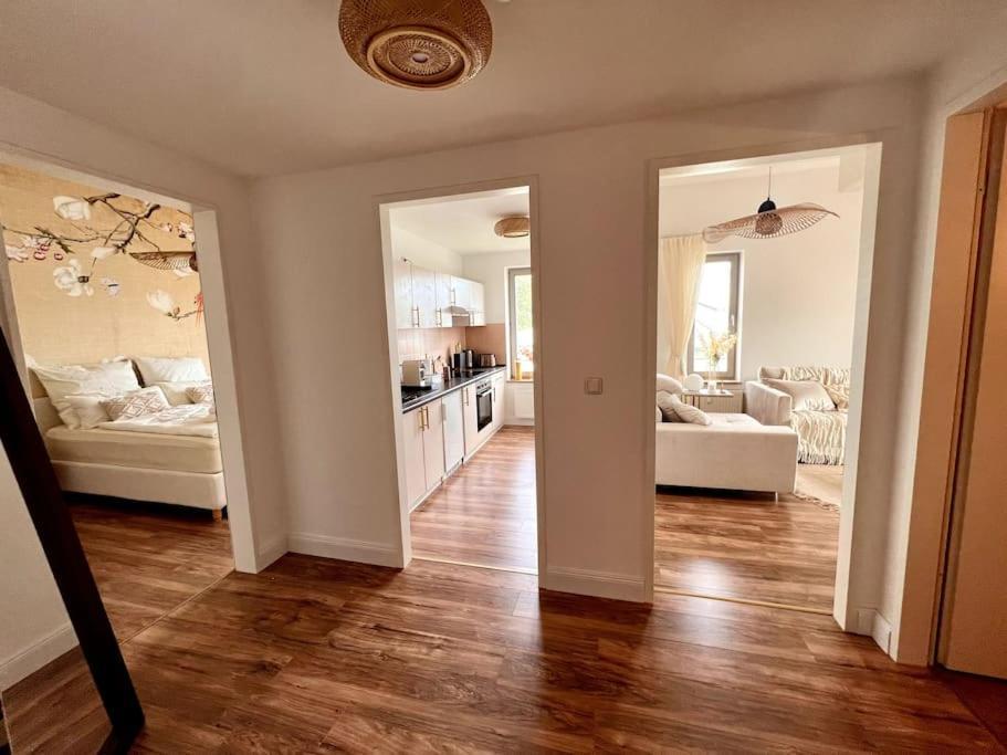 Bali Home Stylische Wohnung Mit Terrasse Schönefeld Εξωτερικό φωτογραφία