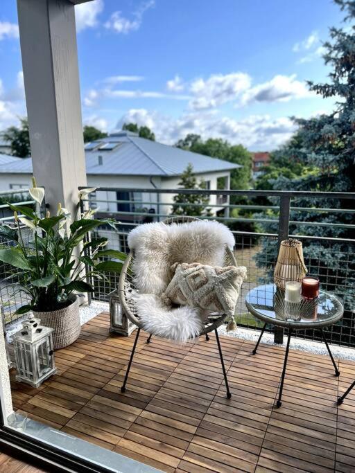 Bali Home Stylische Wohnung Mit Terrasse Schönefeld Εξωτερικό φωτογραφία