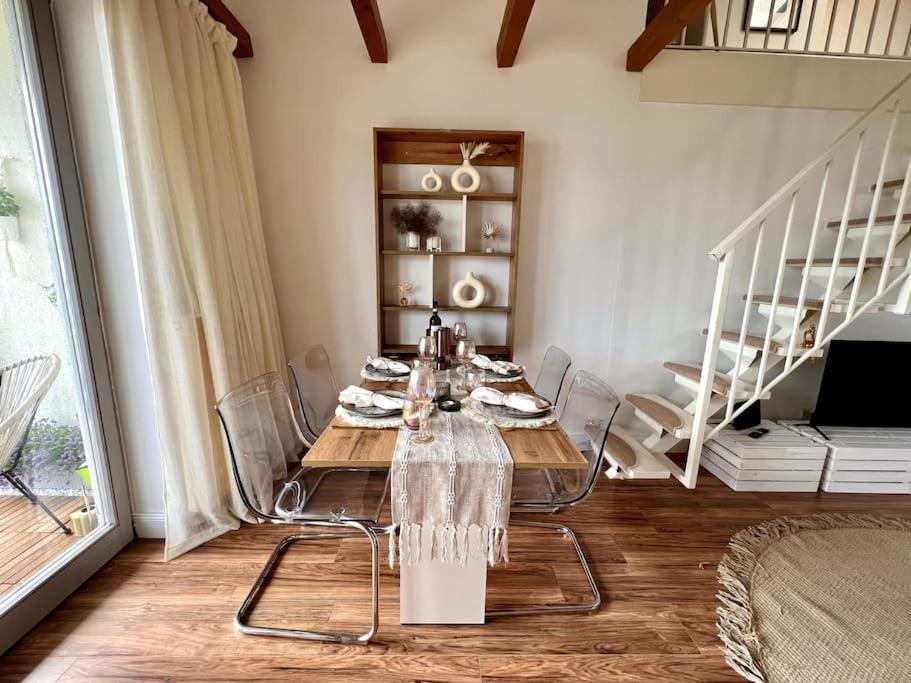 Bali Home Stylische Wohnung Mit Terrasse Schönefeld Εξωτερικό φωτογραφία
